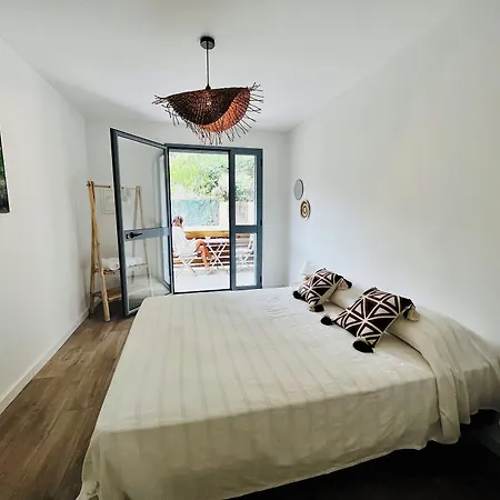 Capense Apartmanhotel Centuri