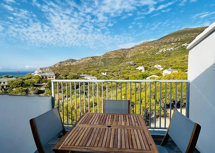 Capense Aparthotel 4*